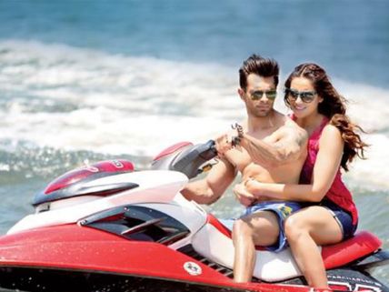 Qubool Hai's Karan Singh Grover Saved Bipasha Basu From Drowning!
