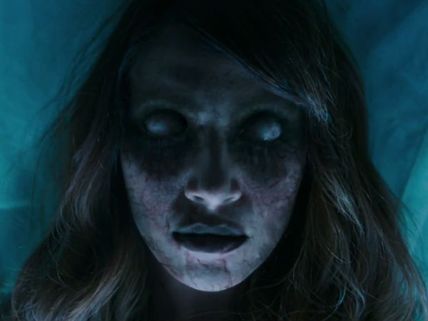 Alone Trailer Review: Bipasha Basu Frightens You To Your Core!