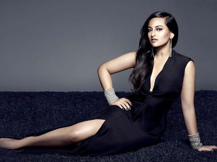 Sonakshi Sinha Happy With Response To Rajinikanth Starrer Lingaa