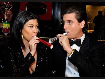 Kourtney Kardashian Shows Love For Scott Disick, Wishes Happy New Year
