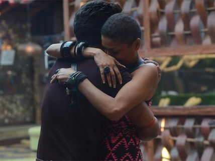 Diandra Soares Apologised To Gautam Gulati's Mother For Bathroom Incident!