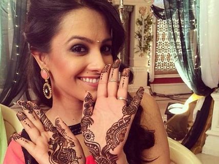 Yeh Hai Mohabbetain: Shagun Plans Her Anniversary At The Bhalla House