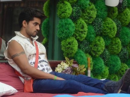Gautam Gulati Not A Champion, Mahek Replace Him On Bigg Boss 8! 