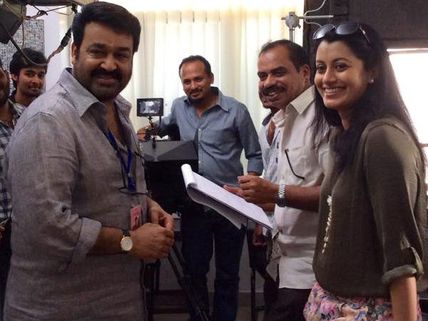 Reenu Mathews Joins Mohanlal And Sathyan Anthikad