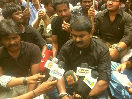 OMG! New Enemy Against Rajinikanth's Lingaa?