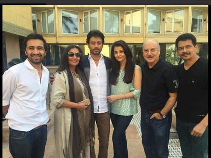 Pics: 'Jazbaa' Star Cast Meets Director Sanjay Gupta