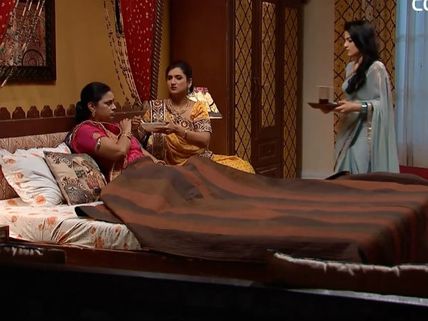 Meri Aashiqui Tum Se Hi: Amba, Chirag Plan For Another Plot To Separate Ranveer-Ishaani