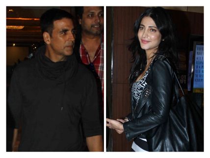 Akshay Kumar-Shruti Haasan Spotted In Juhu [PHOTOS]