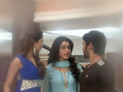 Kumkum Bhagya: Bulbul Takes Revenge On Tanu; Pragya to Propose Abhi!