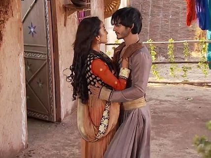 Jodha Akbar: Anarkali Comes To Agra To Meet Salim