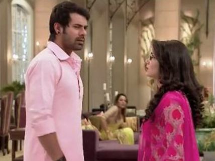 Kumkum Bhagya: Pragya Fixes Tanu’s Deal; Alia Pushes Bulbul During Lohri Celebrations!
