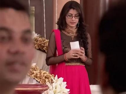Kumkum Bhagya: Is Alia Planning To Murder Bulbul; Will Abhi Read Pragya’s Love Letter?