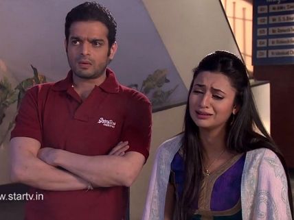 Yeh Hai Mohabbatein's Divyanka Tripathi Wants To Change Karan Patel's Sense Of Time! 