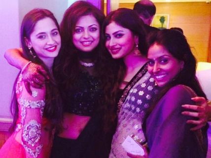 PHOTOS: Drashti Dhami-Neeraj Khemka's Wedding - Mehendi Ceremony  