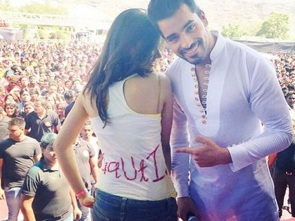Gautam Gulati Celebrating Holi With GGians In Pune