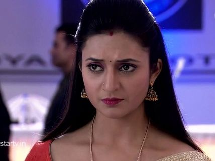 Yeh Hai Mohabbatein: Will Ishita And Her Sister Break Shagun's Lawyers? 