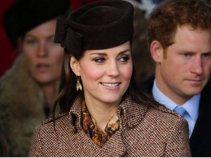 Pregnant Kate Middleton Goes Shopping For Prince George & Baby No. 2