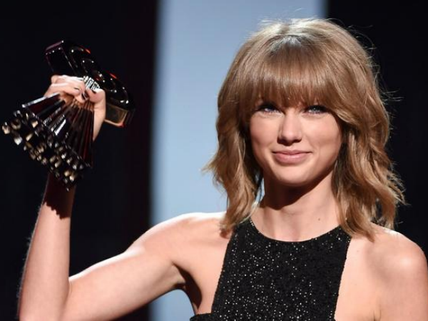iHeartRadio Music Awards 2015 Winners: Taylor Swift Rule!