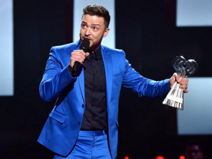 Justin Timberlake Gets Emotional, Thanks Jessica Biel at iHeartRadio Music Awards Speech
