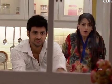 Meri Aashiqui Tum Se Hi: Will Ranveer See Shikar-Ishaani In Ritika’s Babyshower?