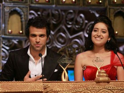 Rithvik Dhanjani Refused To Co-Host With His GF Asha Negi For Ekta Kapoor!