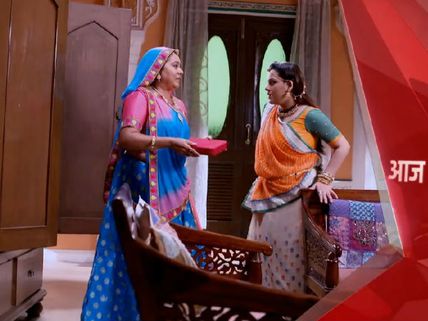 Diya Aur Baati Hum: Bhabho To Take Meenakshi’s Help To Get Her Vansh!