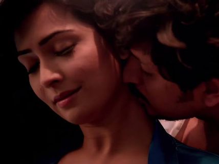 Radhika Pandit And Ajai Rao Does It For 'Endendigu'! (WATCH)