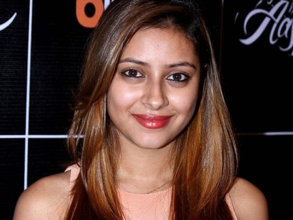 Bigg Boss 7's Pratyusha Banerjee To Play Parinda In Gulmohar Grand! 