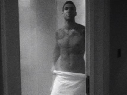Adam Levine Drops His Towel In 