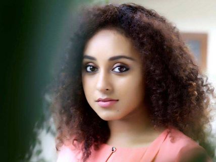 Another Malayalam Actress, Pearle Maaney In Nandini Reddy's Film