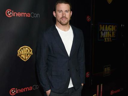 Channing Tatum Turns Magic Mike For Wife Jenna Dewan-Tatum!