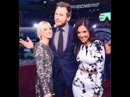 'Jurassic World' Premiere: Chris Pratt's Date With Anna Faris, Bryce, & More Attend