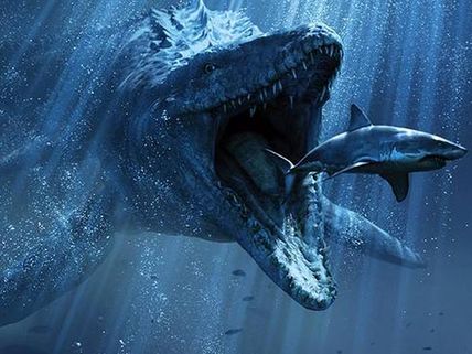 Jurassic World Movie Review: Will Give You Jitters!