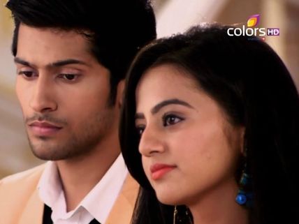 Swaragini: Swara Proves Lakshya Innocent; Ragini, Sanskar Escape From Getting Caught!