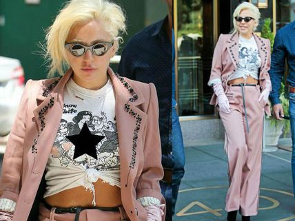 Lady Gaga Wears An Explicit Snow White Top