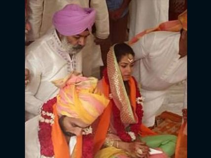 EXCLUSIVE: First Wedding Ceremony Picture Of Shahid Kapoor And Mira Rajput