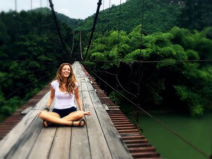 Blake Lively's New Look Goes Viral On Social Media