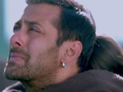 After Public Outrage, Salman Khan Apologizes, Retracts His Tweets About Yakub Memon