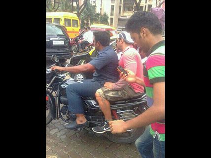 Pics: Salman Khan On The Run, While Fans Chase Him In Mumbai