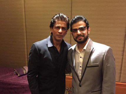 When Karan Patel Got A Warm Hug From Shahrukh Khan! 