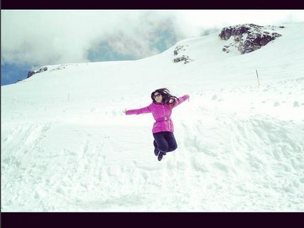 Deepika Singh, Krystle D’Souza Thank Their Followers On Instagram