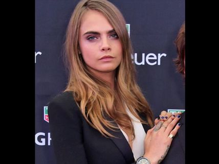 Cara Delevingne Rants At Paparazzi On Twitter