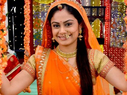 Colors' Balika Vadhu Completes 2000 Episodes!