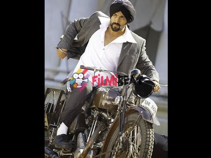 PIC TALK: Is Yash Playing 'Bhagat Singh' In Masterpiece? 