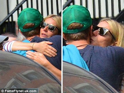Exes Gwyneth Paltrow & Chris Martin Reunite For Her 43rd Birthday