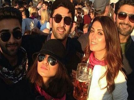 Click To See Pictures Of Ranbir Kapoor Chilling At Oktoberfest!