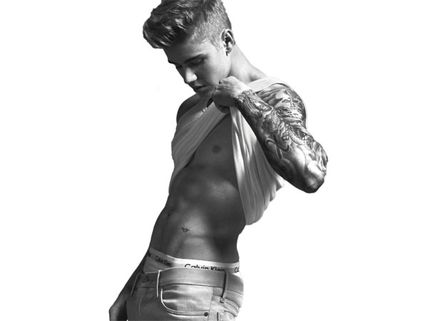 Justin Bieber's Bare Frontal Pics Leak, Singer Threatens To Sue