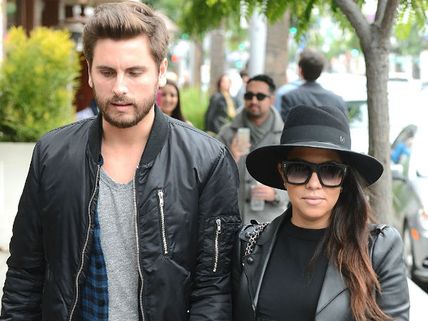 Scott Disick Missing Kourtney? Posts Her Bare Pic Calling Her Hot Mama!