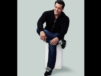 WOW! Salman Khan Engaged, Will Marry His Girlfriend Iulia Vantur Next Year