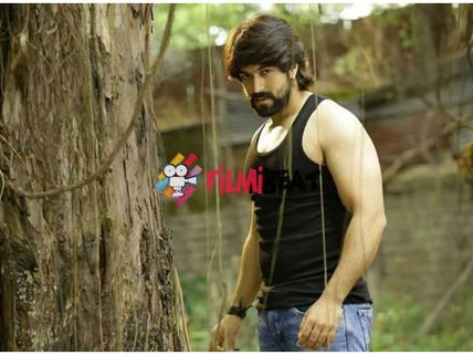 PIC TALK: Yash's Masterpice Is The Year End Blockbuster Of 2015!